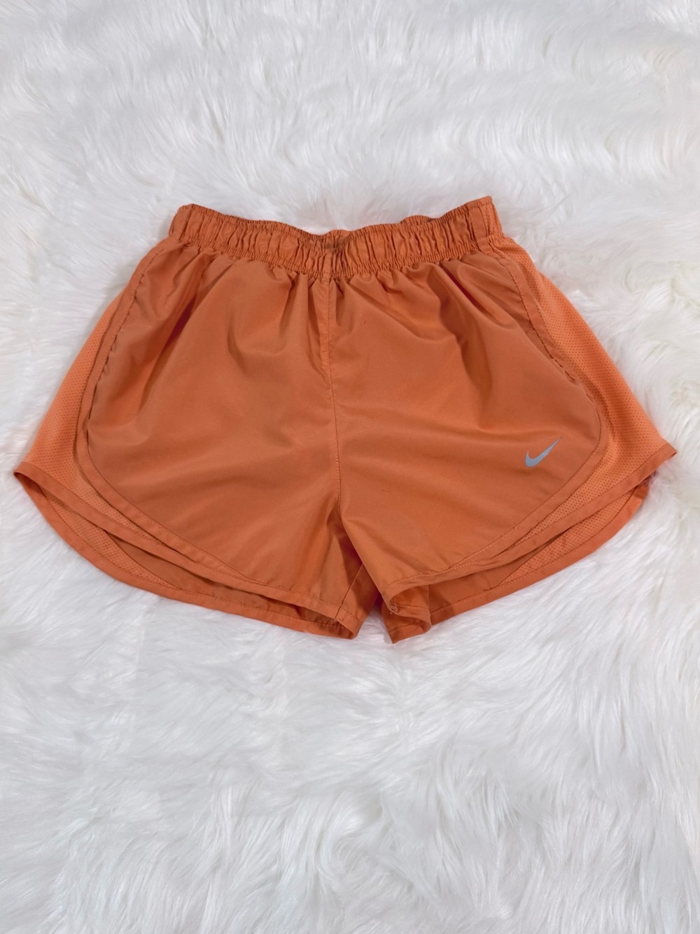 Nike Women’s Tempo Dri-FIT Mid Rise - Orange